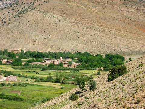 Village d'Imelghas vu en montant à Sidi Moussa